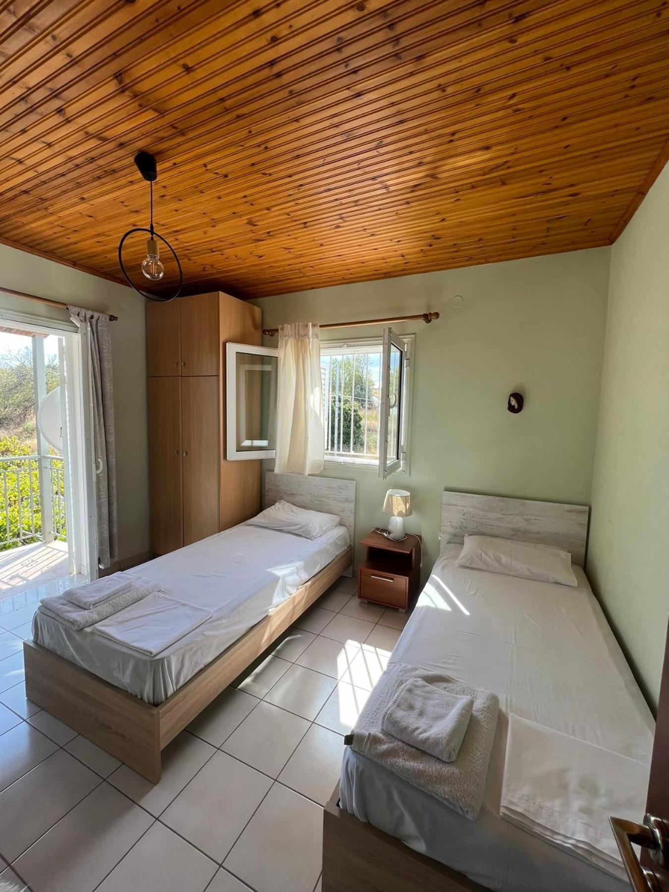 Villa Xenia'S Seaview House Paralia Avlidhos Esterno foto